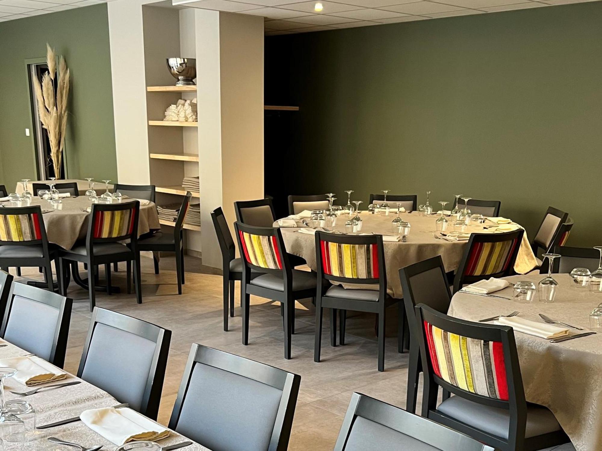 Logis Hotel Restaurant Azalees Tournon-sur-Rhone Exterior foto