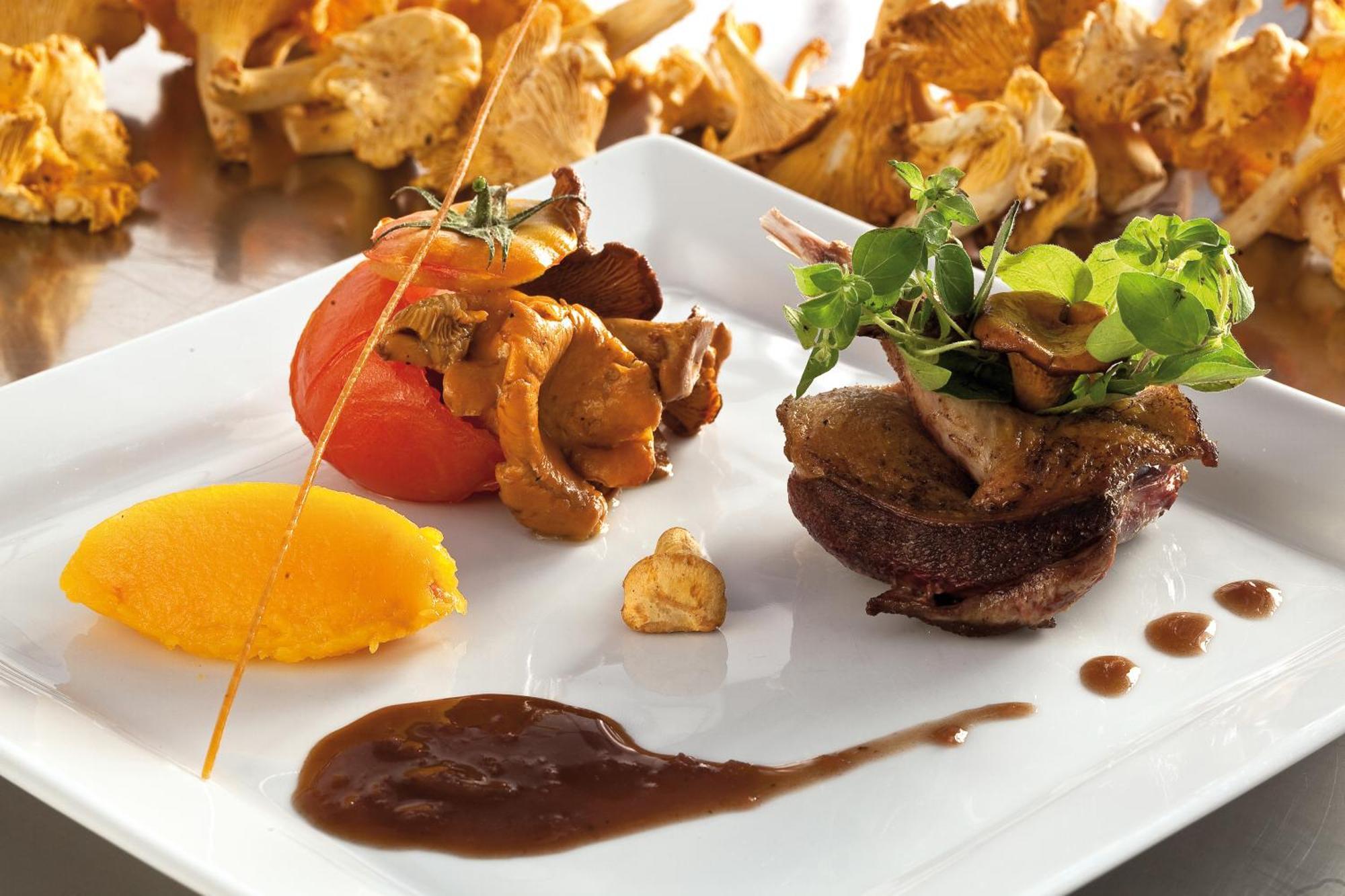 Logis Hotel Restaurant Azalees Tournon-sur-Rhone Exterior foto