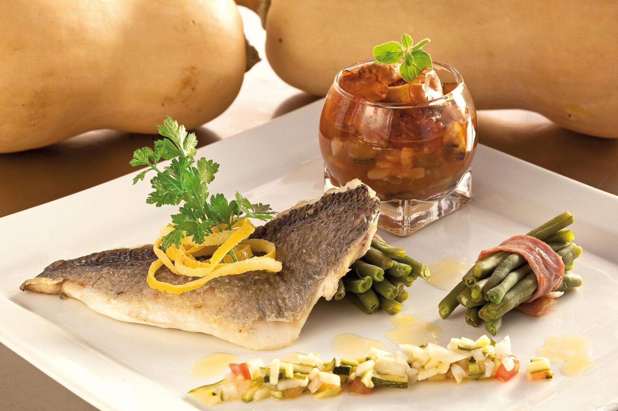 Logis Hotel Restaurant Azalees Tournon-sur-Rhone Exterior foto