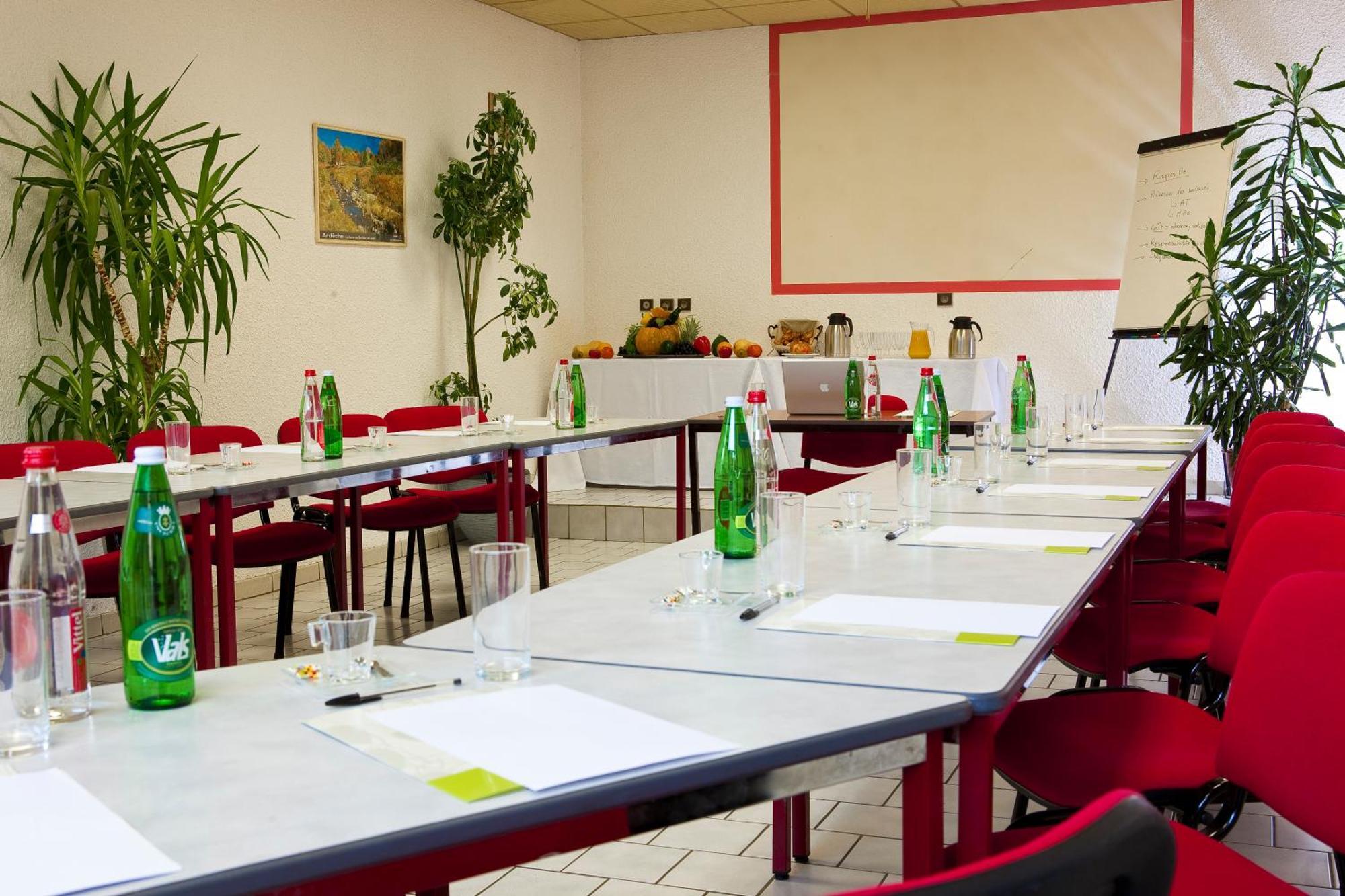 Logis Hotel Restaurant Azalees Tournon-sur-Rhone Exterior foto